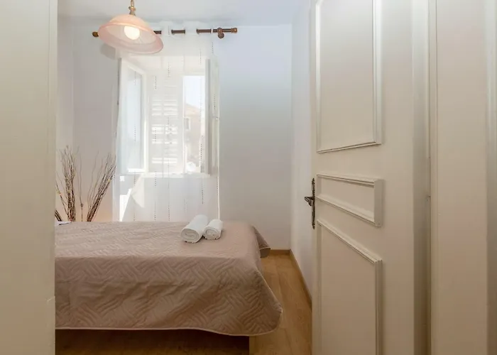 Yasmin House By Corfuescapes Apartment