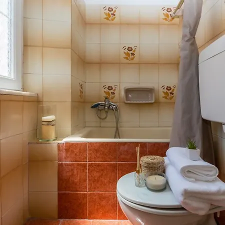 Yasmin House By Corfuescapes Daire